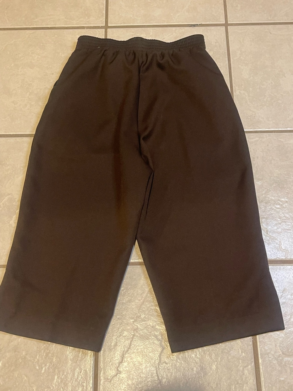 VTG Donnkenny Women's Wide-Leg Pull-On‎ Capris in Brown - Picture 6 of 9